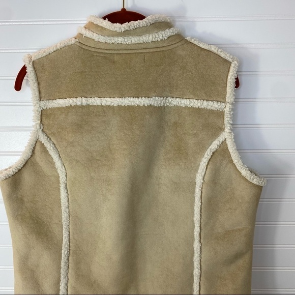 Liz Claiborne Western Sherpa Vest SZ M Faux Suede Shearling Fleece Warm Winter - Picture 10 of 12